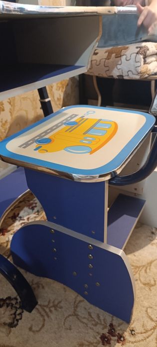 Парта дитяча з стільчиком