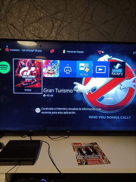 PS 4  1T (861Gb)com um Comando e 12 jogos