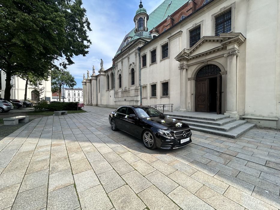 Auto do ślubu Mercedes W213 AMG