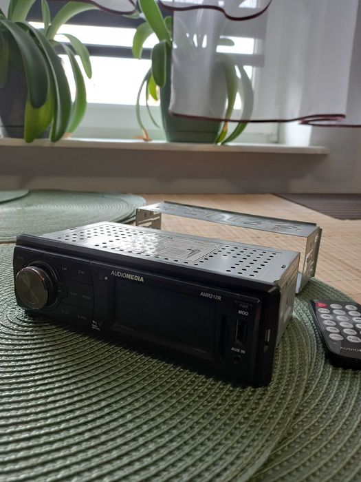 Sprzedam radio samochodowe