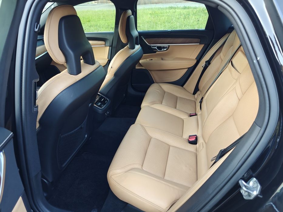 Volvo s90 inscription