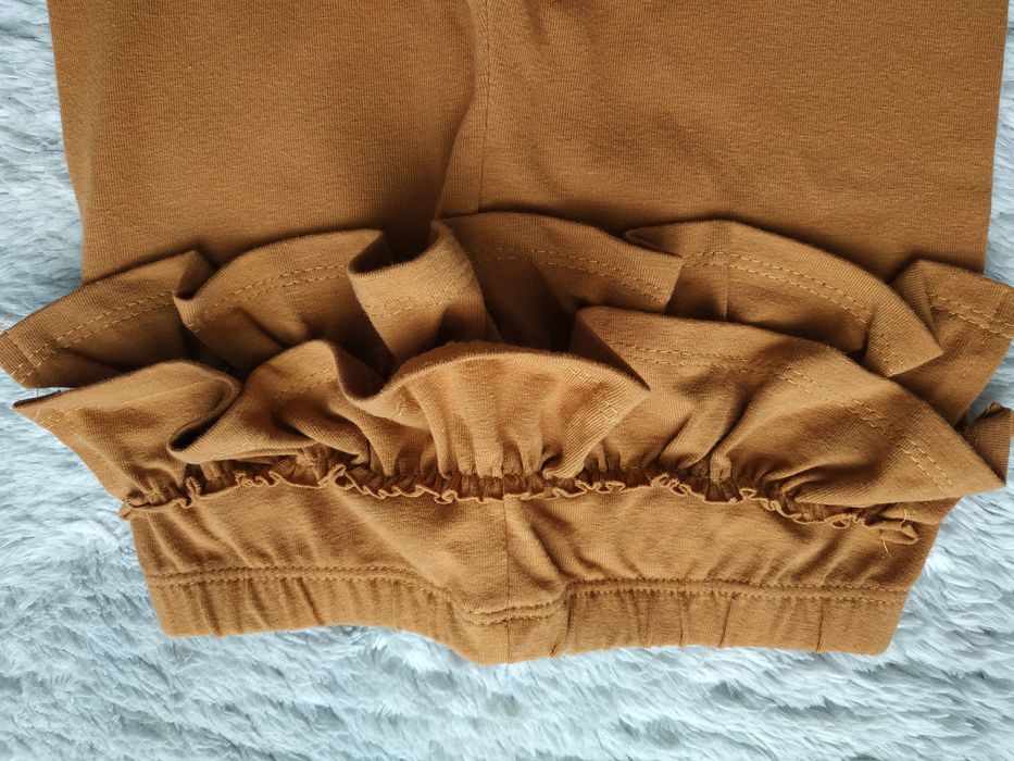 Nowe legginsy z falbankami/brązowe/beżowe/karmelowe/Haydi/r.104