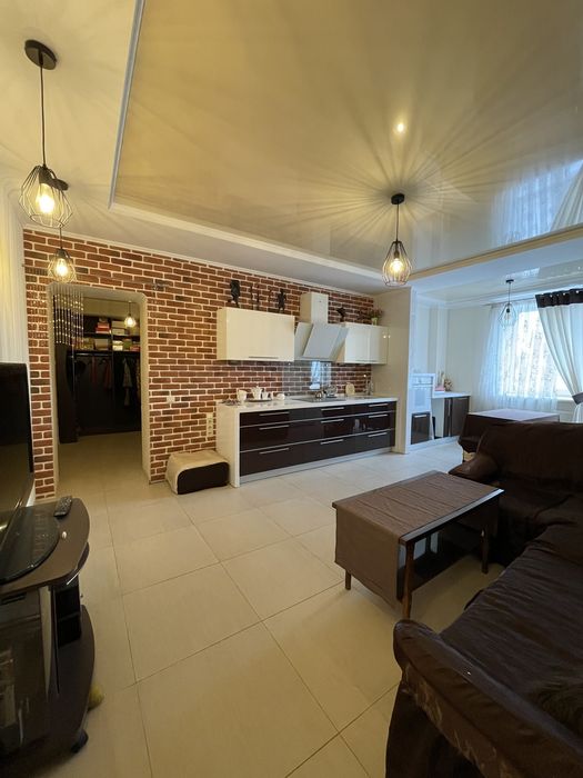 2-комнатная квартира по адресу ул. Приморская (площадь 73 м²) - Atlanta.ua - фото 3