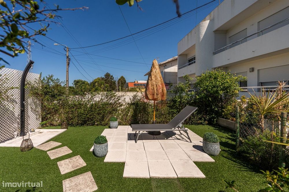 Andar Moradia T2 com vista mar e montanha a 800m da praia – Afife