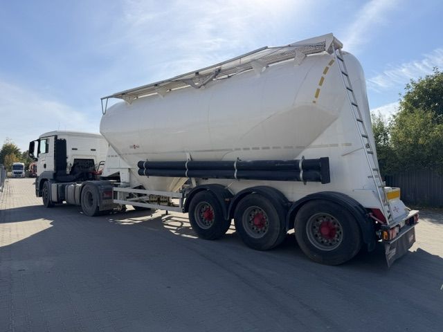 Spitzer Sf 2737/2P Naczepa Do Przewozu Materiałów Sypkich