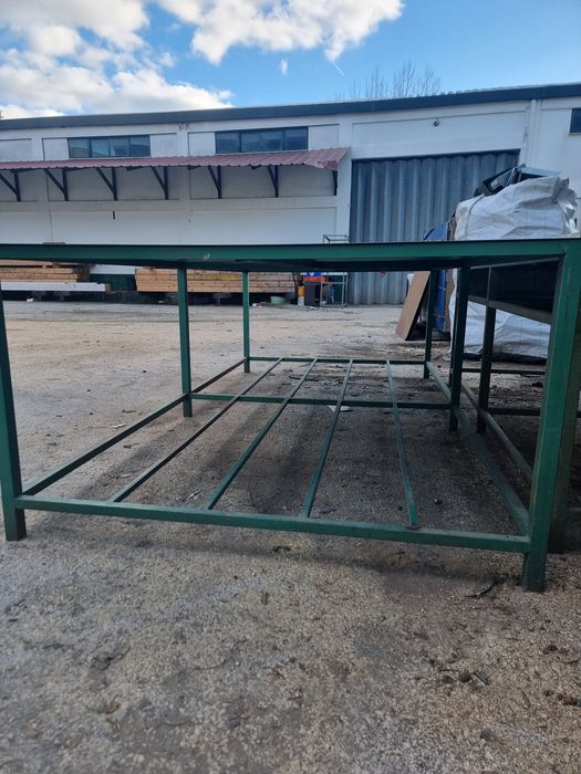 Mesa em ferro 3x1,5m
