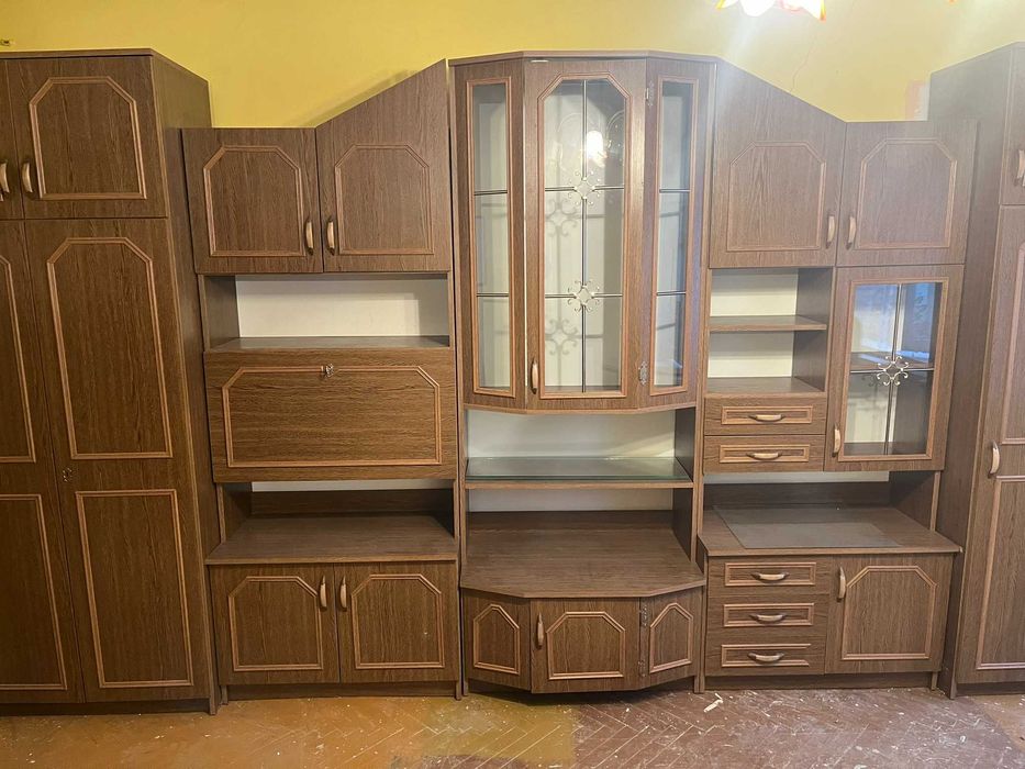 Komplet mebli pokojowych Orneta za darmo meble szafka szafa komoda