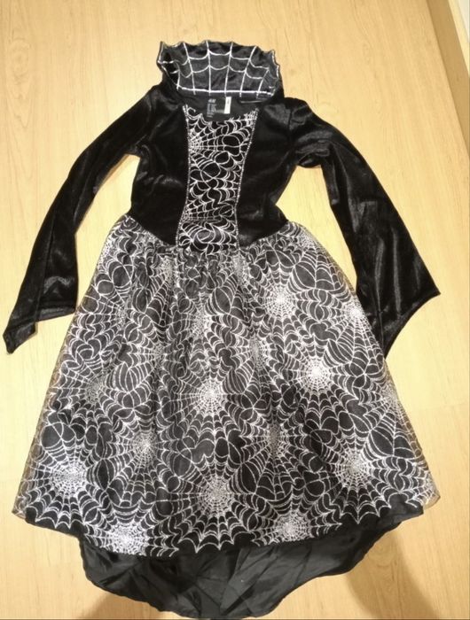 Vestido bruxa H&M 8-10 anos