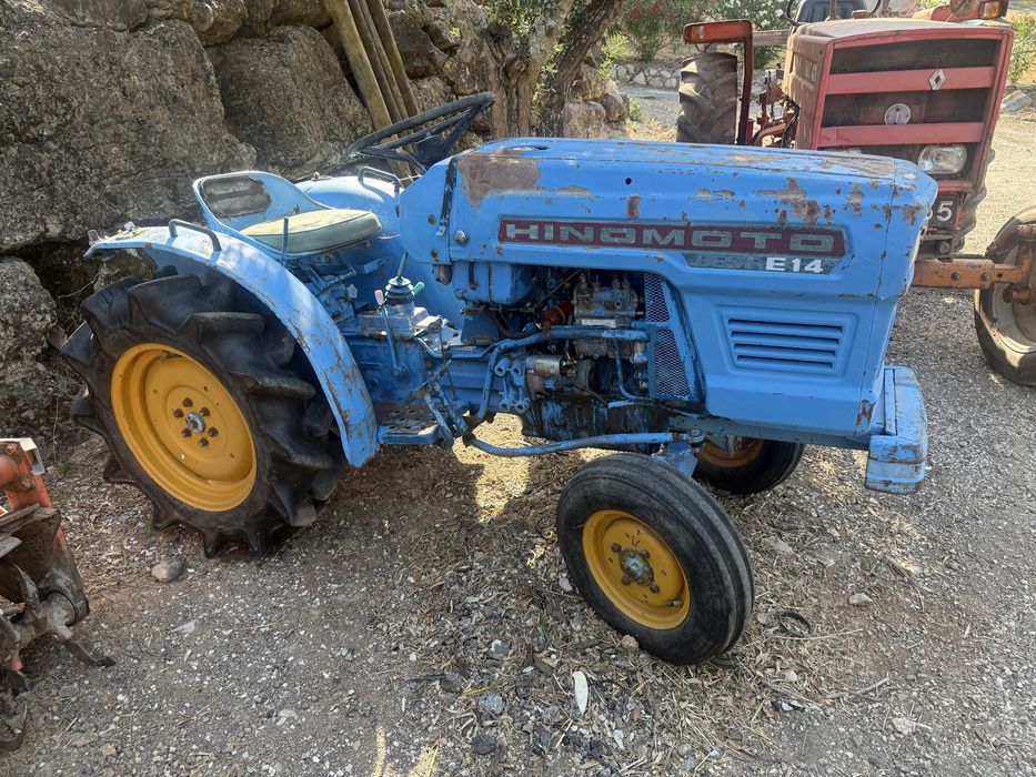 Trator hinomoto E 14