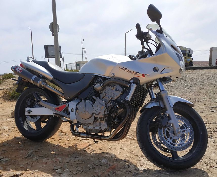 Vendo Honda Hornet 600 F - Como Nova, 12.000 Km reais (pode comprovar)