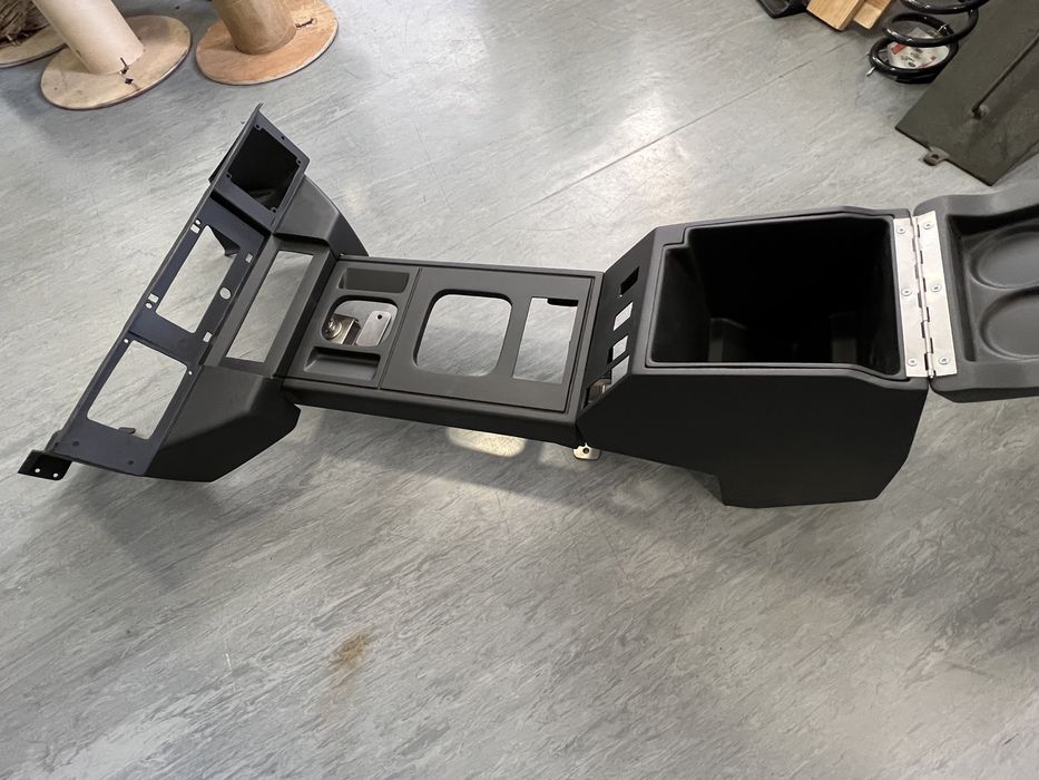 Cubby box Range Rover