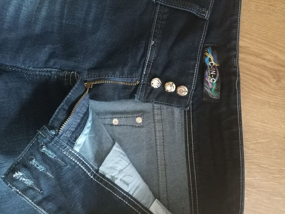 Spodnie damskie jeansy r. 35