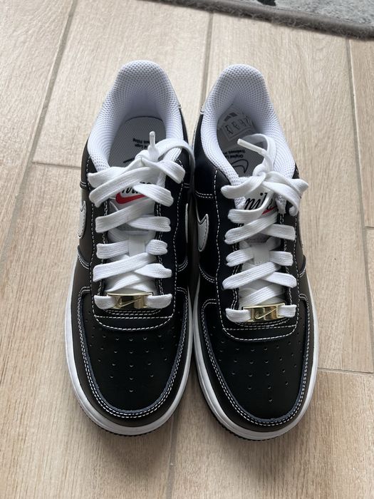 Крутезні кросівки Nike,оригінал