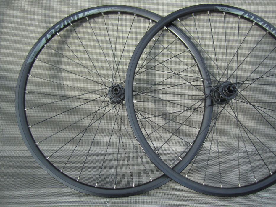 Koła 28/700c KLS GRIND piasty Novatec komplet P+T szosa gravel cross