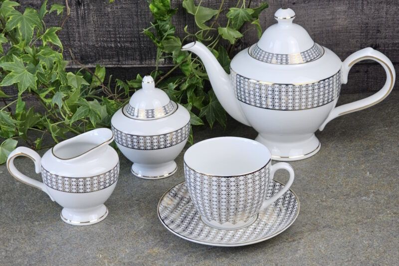 Porcelana Bogucice serwis do herbaty 6 osob muskat 0989 15 elementow