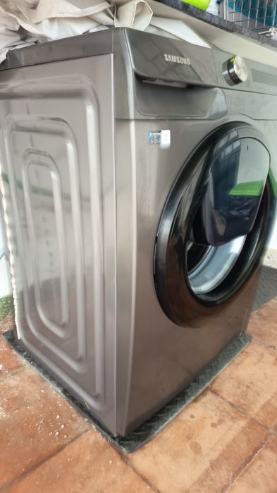 Máquina de lavar roupa Samsung