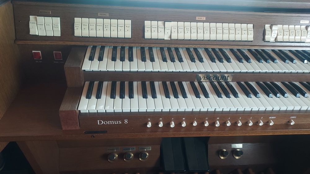Organy DOMUS 8 VISCOUNT  Ustka