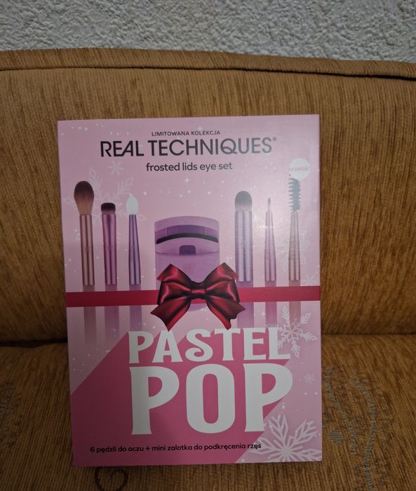 Real Techniques 6 pędzli do oczu+mini zalotka do rzes