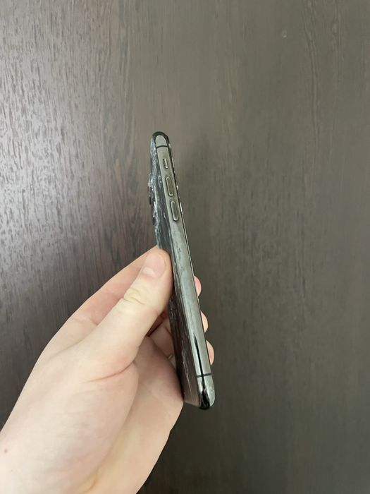 Продам iphone 11 pro 64 gb Читайте опис!