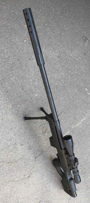 Снайперська гвинтівка 93 см, оптичний прицiл з лазерною крапкою, сошки