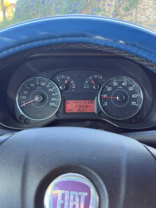 VENDO FIAT PUNTO 1300 Multijet
