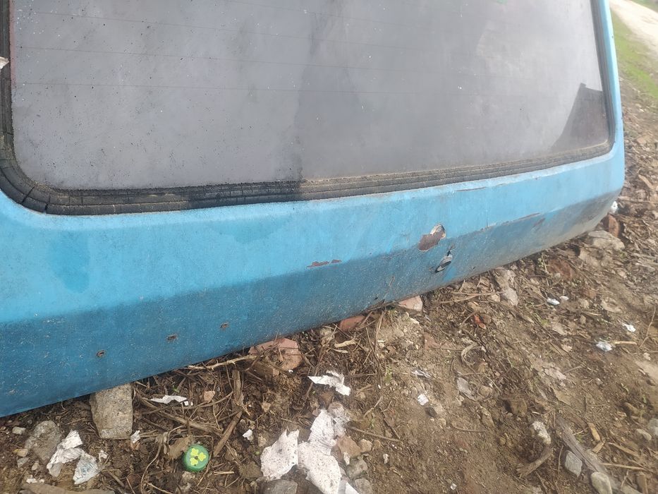 Задняя ляда Таврия 800 гривень