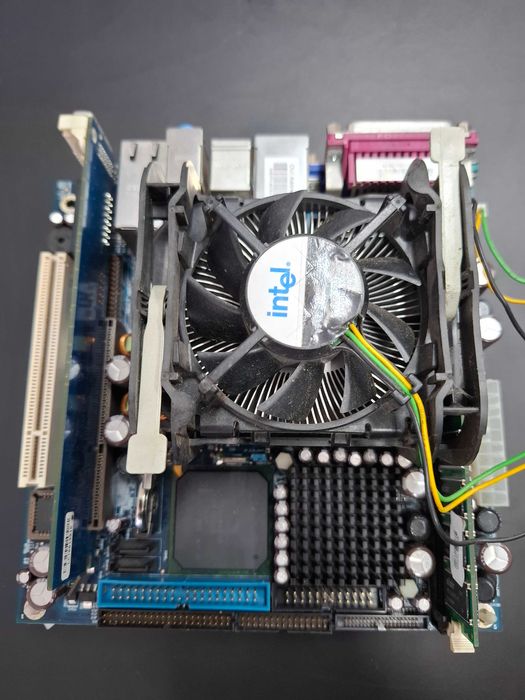 Płyta główna Kortron 886LCD-M/mITX Uszkodzona / na części