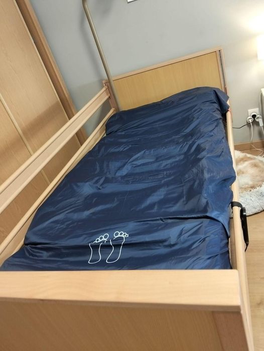 Cama Articulada Elétrica Hospitalar – Como Nova