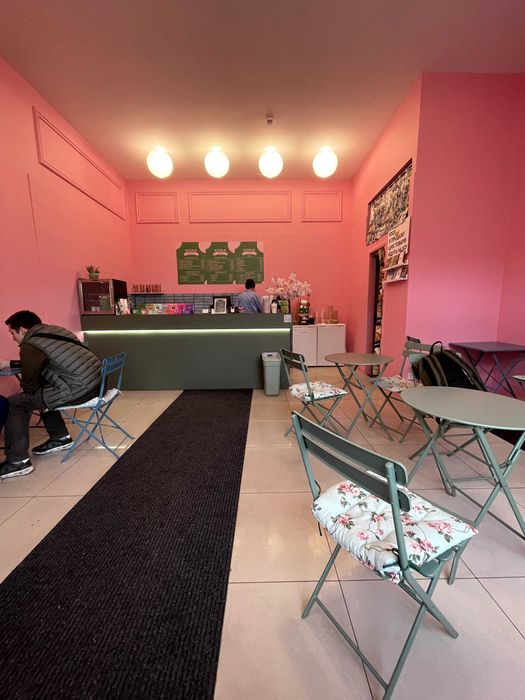 продам Саксаганского 58 нежилое помещение фасад 1-я линия