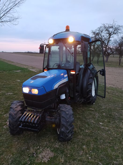 Sprzedam świetne ciągniki ze zdjęć  Same Dorado s 75 New Holland tn 75