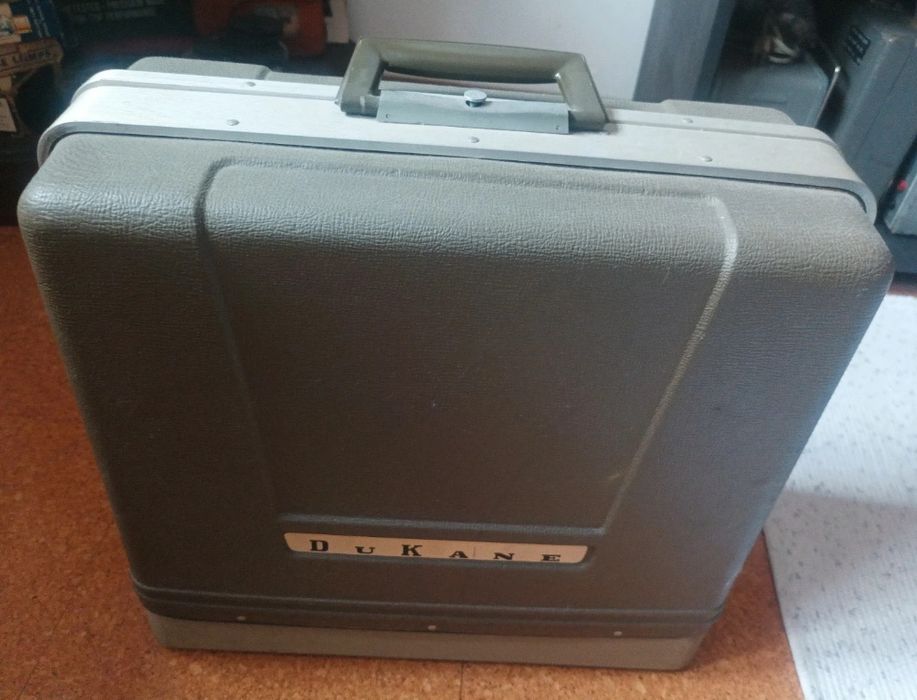 Projetor de Slide vintage Dukane