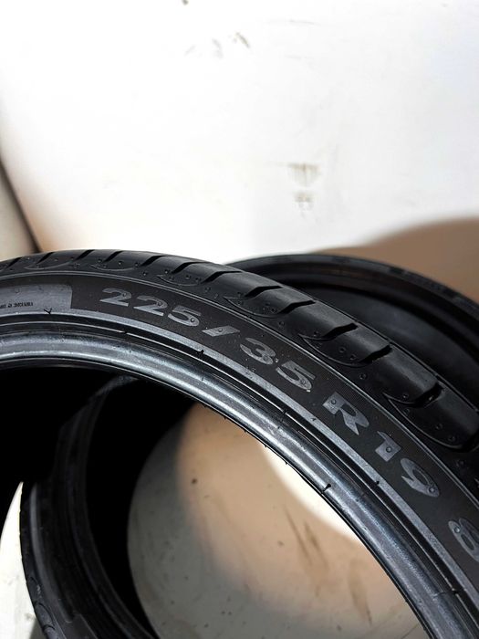 Pneus Pirelli Powergy - 225/35/19 - Como NOVOS