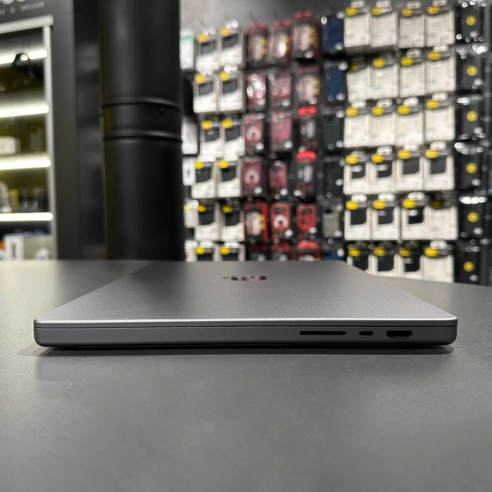 MacBook Pro 16" 2021 M1 Pro 16Gb RAM 1Tb SSD Space Gray РОЗПРОДАЖ!