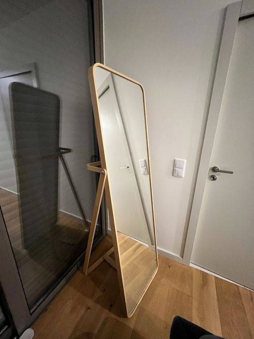 Espelho de pé IKEA