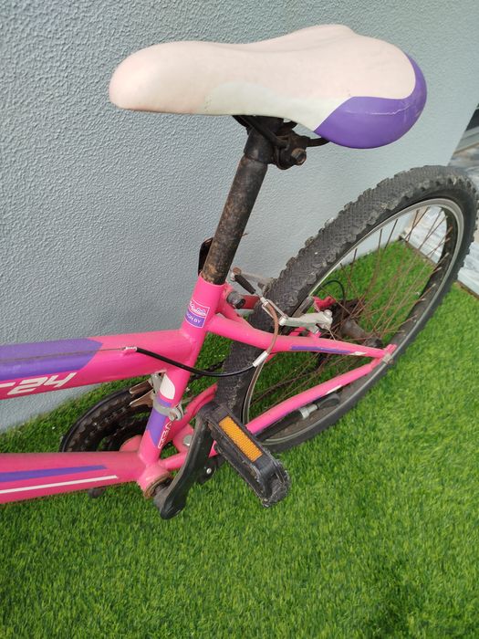 Bicicleta de criança a precisar de arranjo