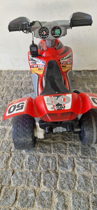 Moto 4 Eléctrica Feber