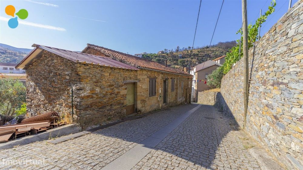 Moradia em Xisto para Recuperar - Sobral de São Miguel, Covilhã