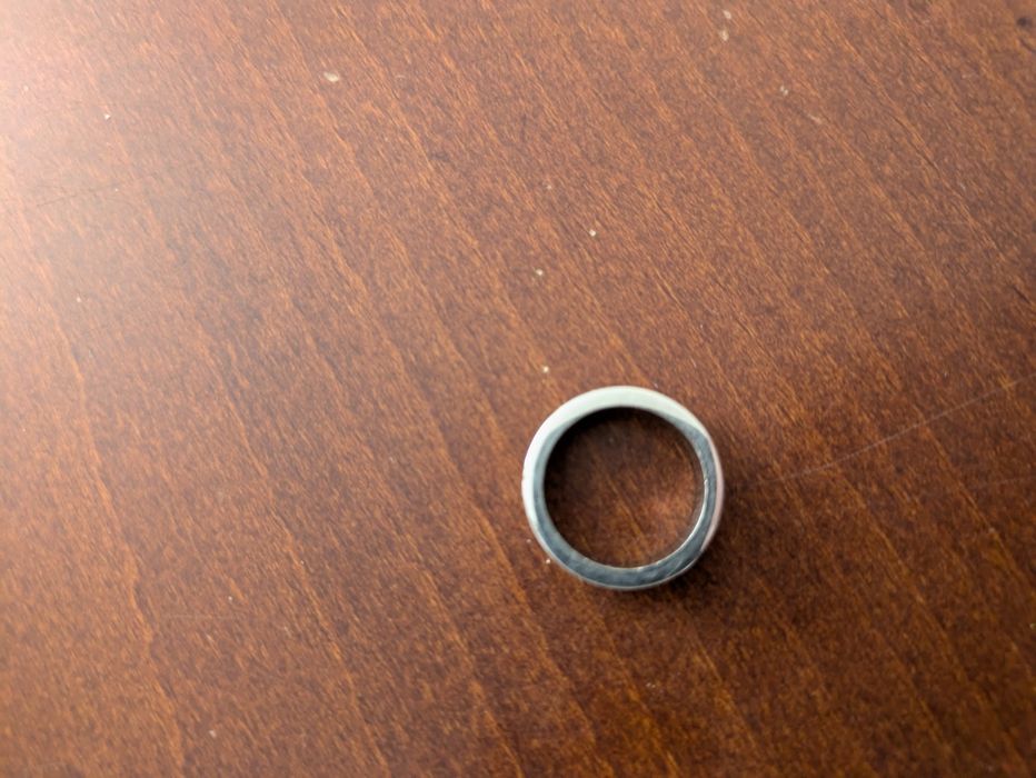 Piękna uniwersalna Obrączka gruba masywna z krzyżem i grawerem