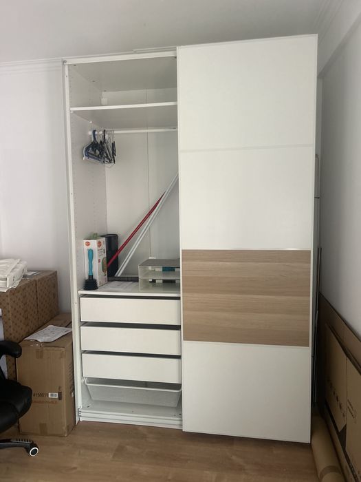 Armario ikea em bom estado