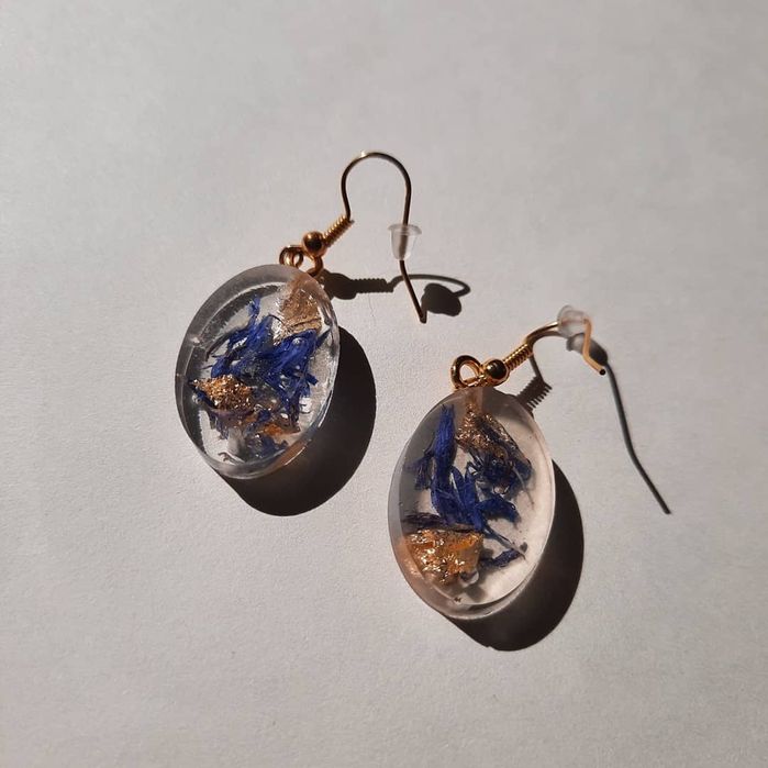 Kolczyki owalne z żywicy