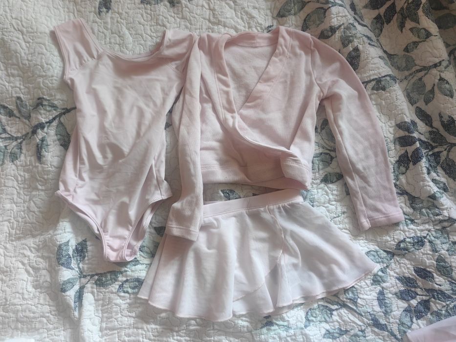 Strój baletowy (dwa komplety) 4-5 lat