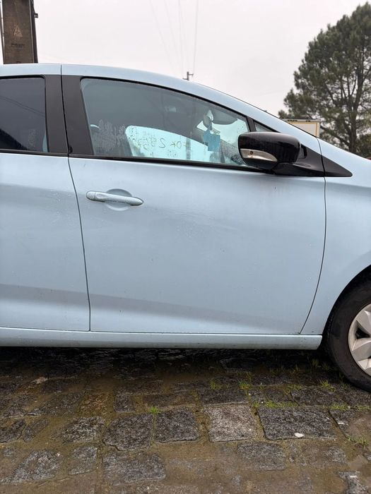 Porta Frente Direita Renault ZOE Ano 2015