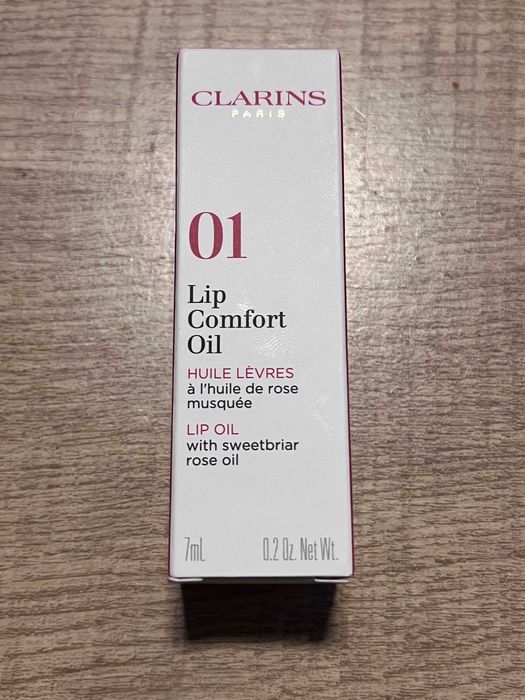 Olejek do ust, błyszczyk, Clarins Lip Comfort Oil 01