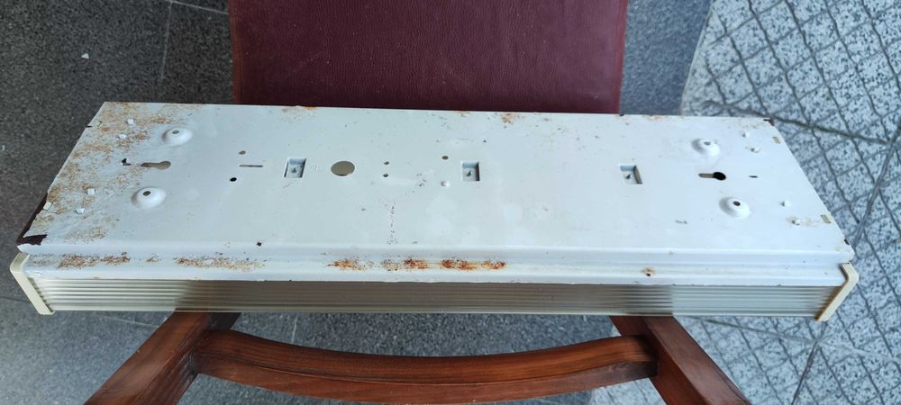 Armadura Led Acrílico  metálica