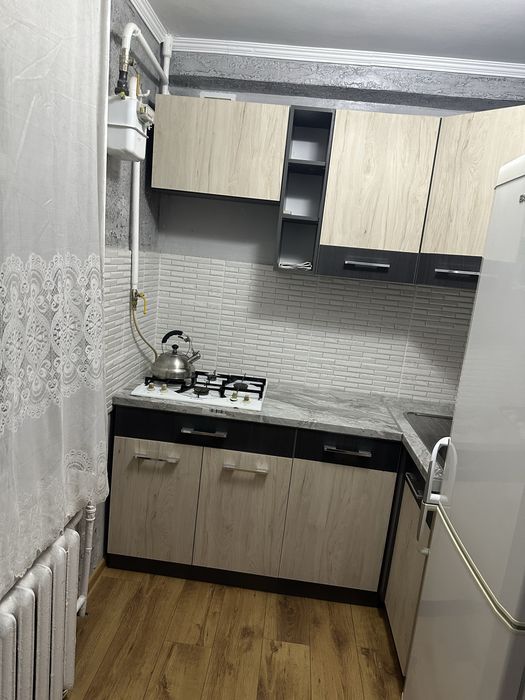 Квартира однокімна подобово.