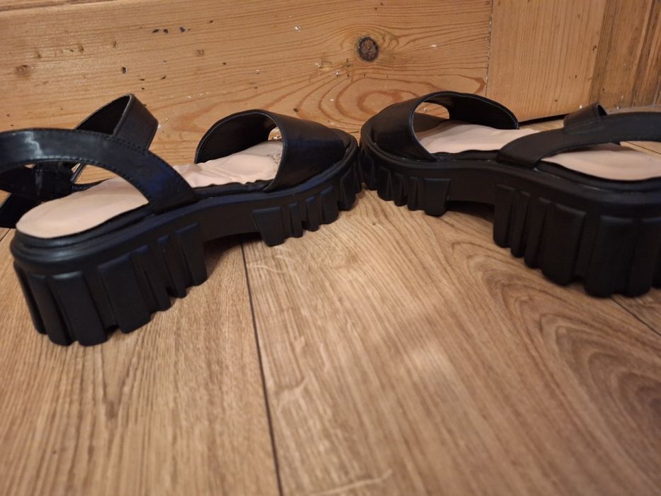 Sandały czarne gruba podeszwa roz 40