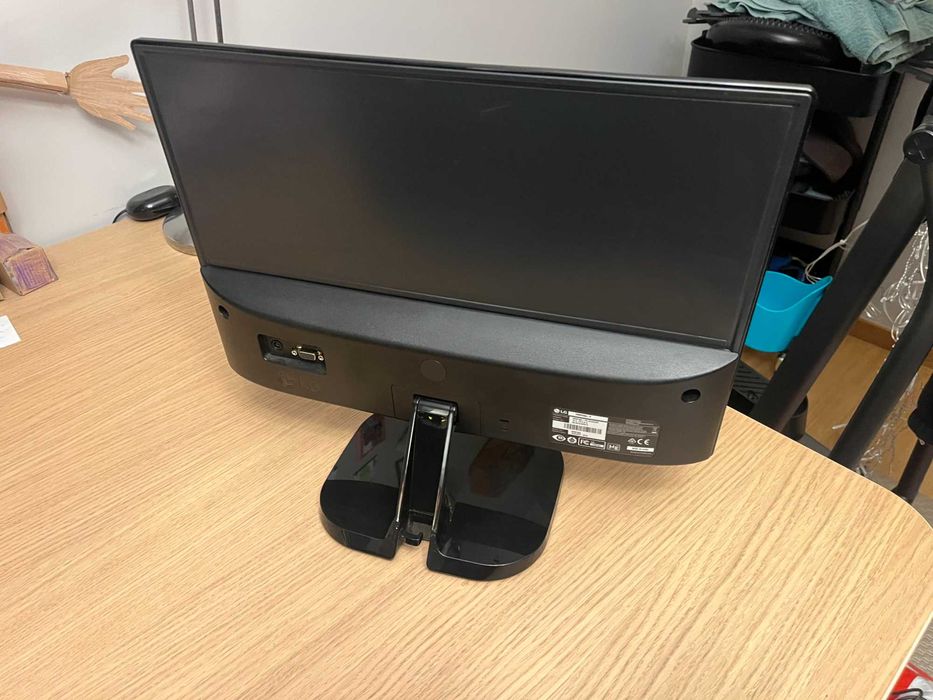 Monitor LG IPS LED (20" / 51 cms)