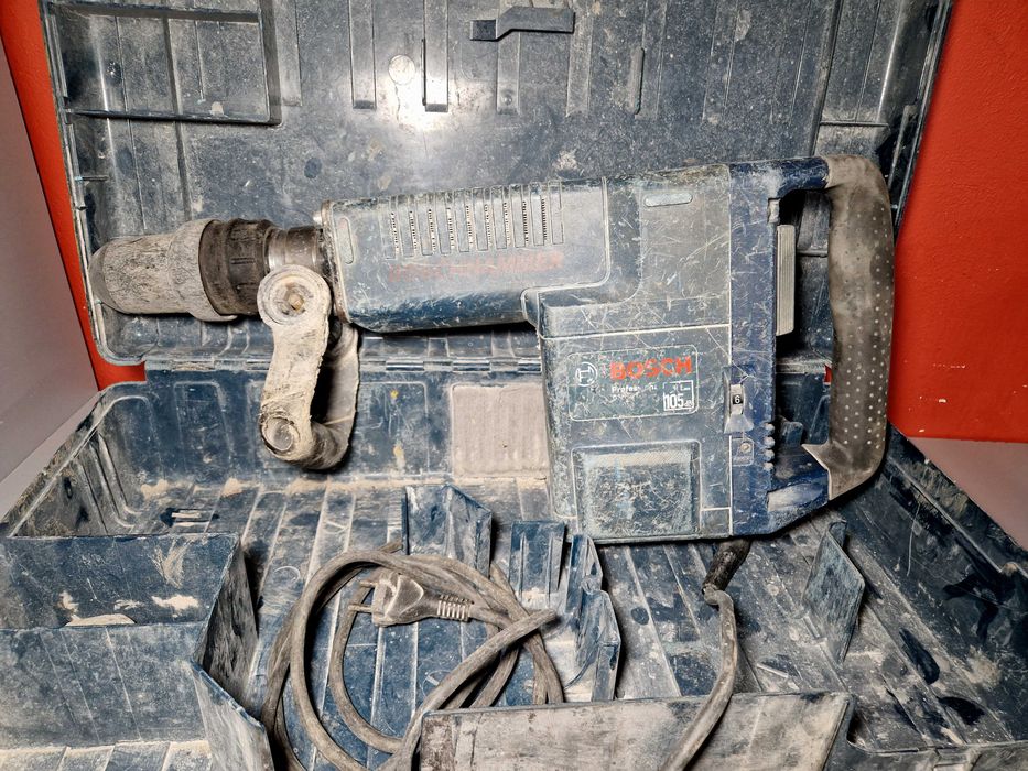 Młot udarowy Bosch GSH 11 E Professional