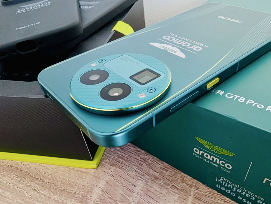 Realme GT8 Pro - 16/1TB - Edição Aston Martin