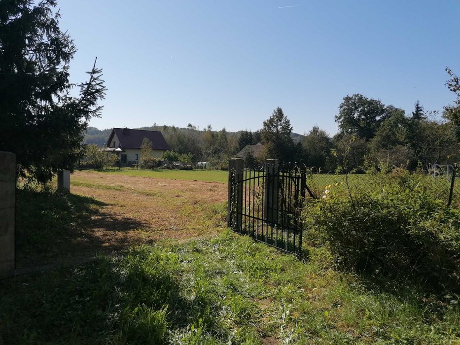 Dom, stodoła Chrząstowice gm. Brzeźnica 25 ar